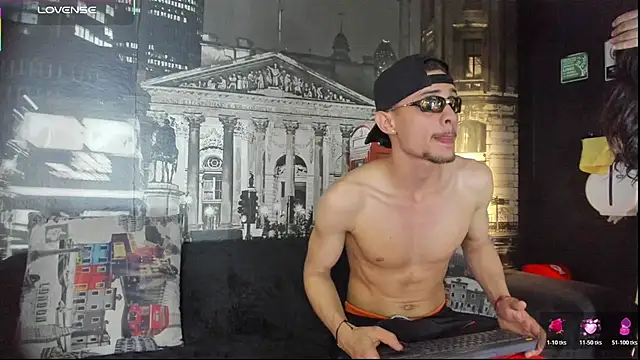 Snapshot of CloeRodriguez chatting on May 2026 10:05:02 PM CloeRodriguez online show from May 2026 10:05:02 PM