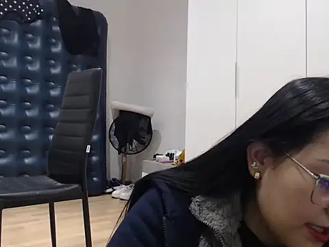 Alisha 99 online show from November 2025 06:39:01 PM