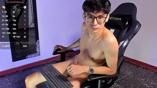cute diego  online show from February 2025 02:56:01 AM