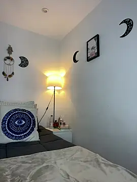 Snapshot of EmelyRogers chatting on February 2025 05:29:02 PM EmelyRogers online show from February 2025 05:29:02 PM