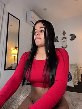 Snapshot of EmelyRogers chatting on March 2025 07:24:02 PM EmelyRogers online show from March 2025 07:24:02 PM