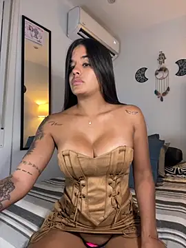 Snapshot of EmelyRogers chatting on September 2025 06:42:01 PM EmelyRogers online show from September 2025 06:42:01 PM