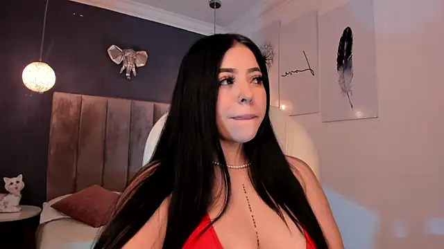 Maaiitee online show from December 2024 01:06:01 PM