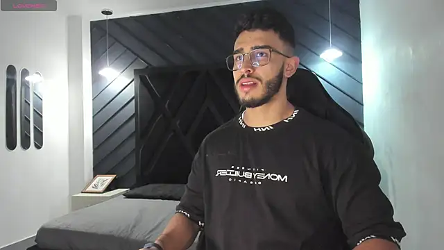 Liam Kleiin online show from November 2025 11:21:01 AM