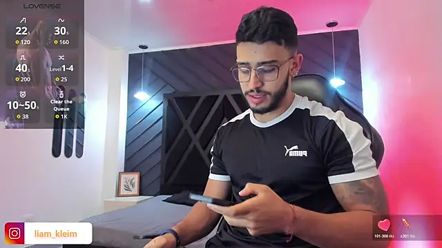 Liam Kleiin online show from November 2025 11:29:01 AM