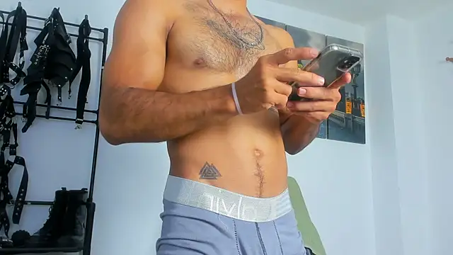 JuanBlade online show from October 2025 11:23:02 AM