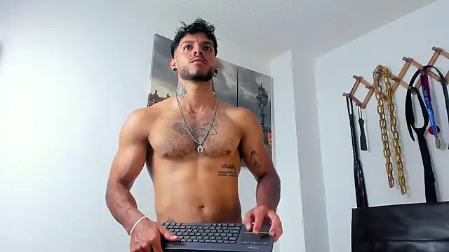 JuanBlade online show from December 2025 12:12:02 PM