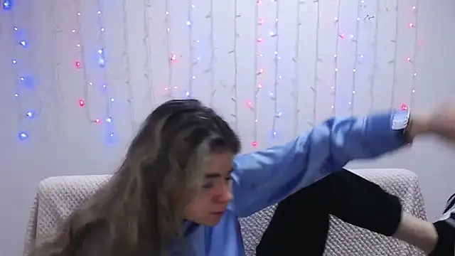 Snapshot of TinaRedly chatting on January 2025 03:15:02 AM TinaRedly online show from January 2025 03:15:02 AM