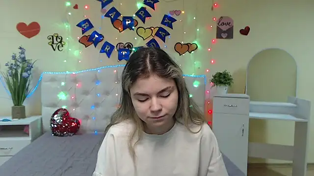 Snapshot of TinaRedly chatting on March 2025 04:47:01 AM TinaRedly online show from March 2025 04:47:01 AM