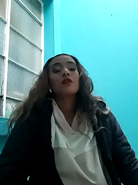 Snapshot of megan_collins96 chatting on December 2024 10:23:01 PM megan collins96 online show from December 2024 10:23:01 PM