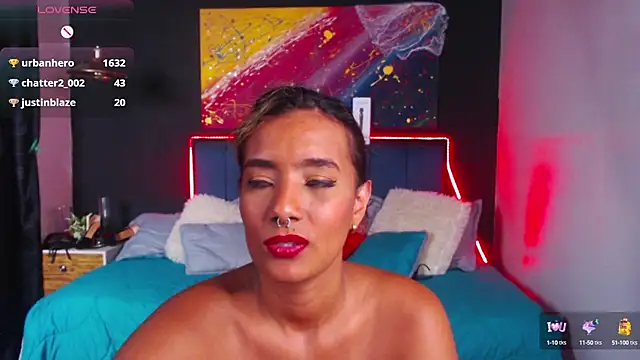 Snapshot of megan_collins96 chatting on January 2025 12:35:02 AM megan collins96 online show from January 2025 12:35:02 AM
