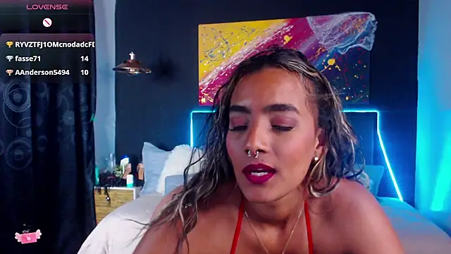 Snapshot of megan_collins96 chatting on January 2025 12:58:02 AM megan collins96 online show from January 2025 12:58:02 AM