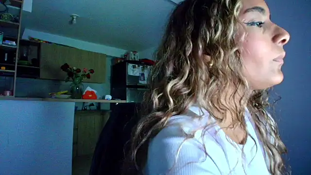 megan collins96 online show from February 2026 11:21:02 PM