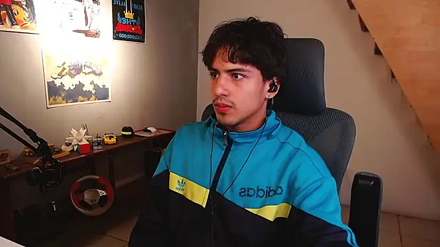 Snapshot of Thieves9 chatting on July 2026 12:41:02 PM Thieves9 online show from July 2026 12:41:02 PM
