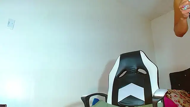 bellatrixx 69 online show from January 2025 04:22:02 AM