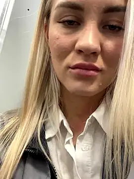 DreamGirl-777 online show from December 2024 11:01:01 AM