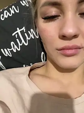 Snapshot of DreamGirl-777 chatting on December 2024 02:06:02 PM DreamGirl-777 online show from December 2024 02:06:02 PM