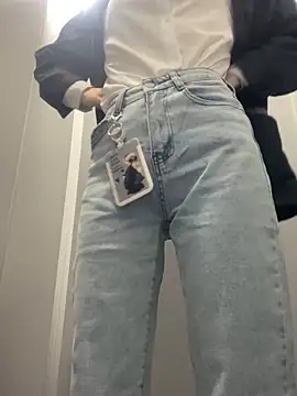 Snapshot of DreamGirl-777 chatting on January 2025 04:06:01 AM DreamGirl-777 online show from January 2025 04:06:01 AM