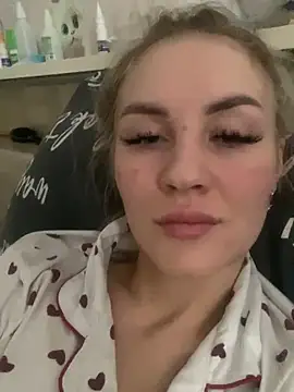 Snapshot of DreamGirl-777 chatting on February 2025 09:35:02 AM DreamGirl-777 online show from February 2025 09:35:02 AM