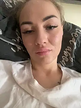 Snapshot of DreamGirl-777 chatting on March 2025 09:26:01 AM DreamGirl-777 online show from March 2025 09:26:01 AM