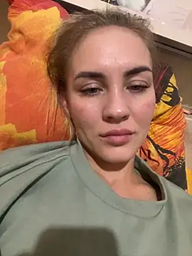 Snapshot of DreamGirl-777 chatting on September 2025 05:01:02 PM DreamGirl-777 online show from September 2025 05:01:02 PM