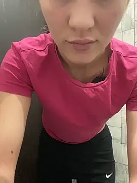 Snapshot of DreamGirl-777 chatting on October 2025 08:45:02 AM DreamGirl-777 online show from October 2025 08:45:02 AM