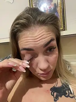 Snapshot of DreamGirl-777 chatting on October 2025 02:57:02 PM DreamGirl-777 online show from October 2025 02:57:02 PM