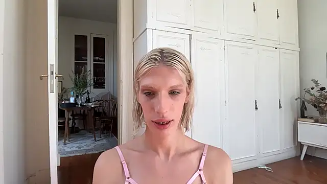 AliceSnowCatt online show from February 2026 04:30:01 PM