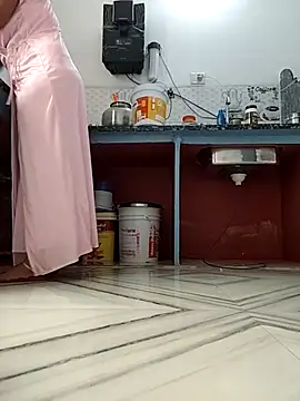 Snapshot of Archna-ji chatting on October 2025 04:34:02 AM Archna-ji online show from October 2025 04:34:02 AM