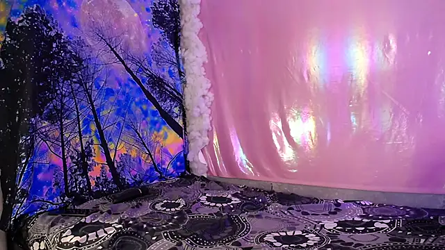 lilit kyteler online show from December 2025 07:11:02 PM