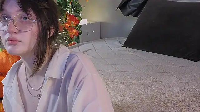 ELLIEJAY online show from November 2025 05:21:01 AM