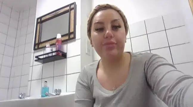 magical mia online show from January 2025 12:37:01 PM