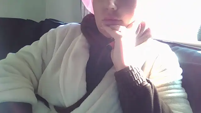 magical mia online show from February 2025 02:37:01 PM