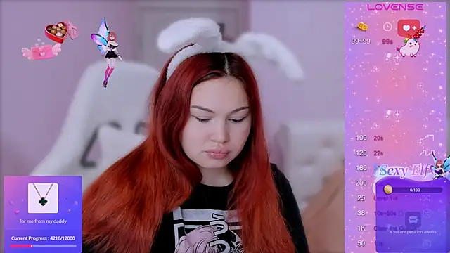 Snapshot of MissClarks chatting on December 2024 01:27:02 PM MissClarks online show from December 2024 01:27:02 PM