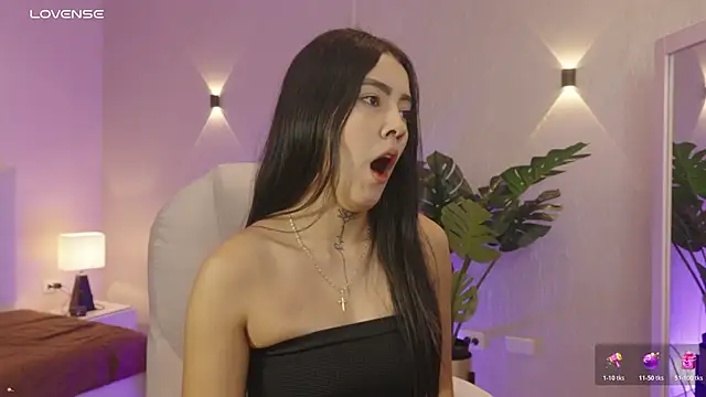 Snapshot of miagomezweb1 chatting on November 2025 02:07:02 PM miagomezweb1 online show from November 2025 02:07:02 PM