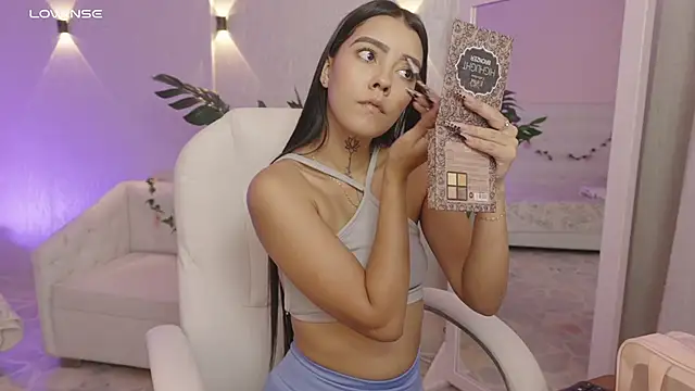 miagomezweb1 online show from February 2026 01:38:01 PM