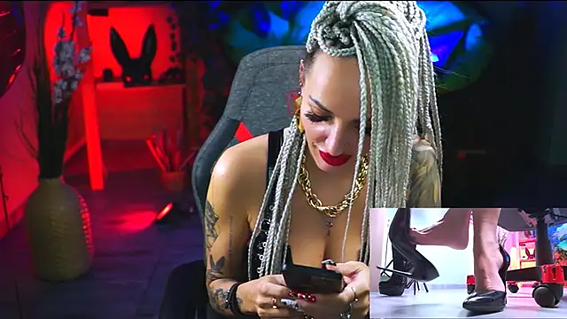 MonicaMaxwel online show from February 2025 06:08:02 PM