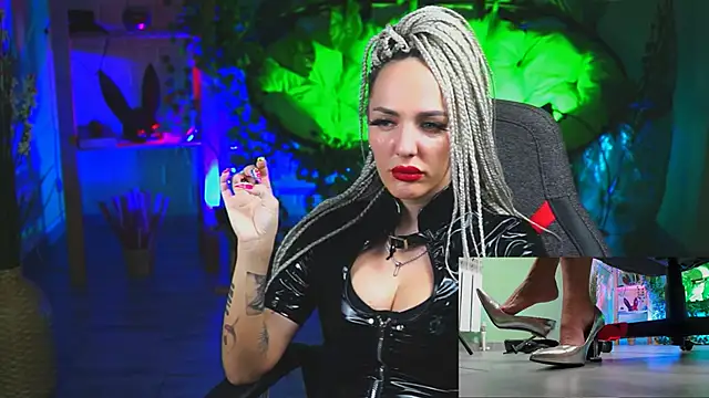 MonicaMaxwel online show from March 2025 03:31:01 PM