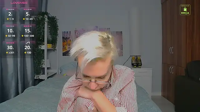 HelgaHimmell online show from December 2024 07:26:02 PM