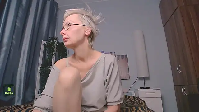 HelgaHimmell online show from February 2025 03:50:02 AM