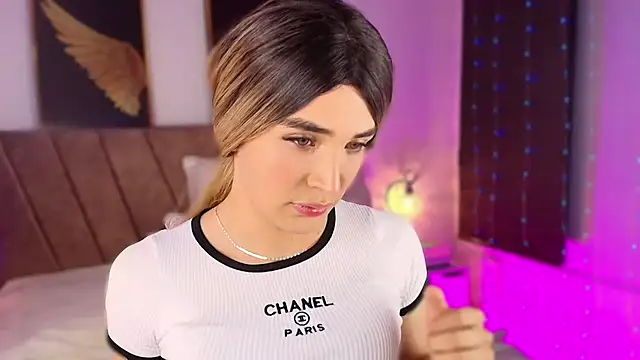 Snapshot of Missantonella_ chatting on December 2024 10:09:02 PM Missantonella online show from December 2024 10:09:02 PM