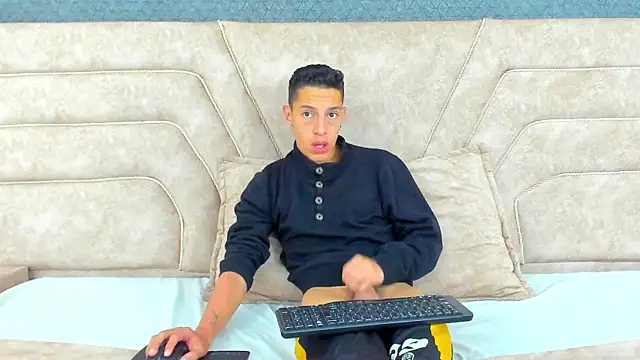 thiago19s online show from January 2025 12:28:02 AM