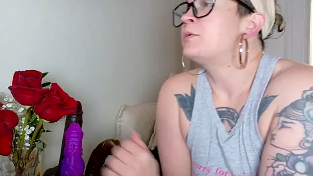 quinnmariexo online show from February 2026 05:11:02 PM