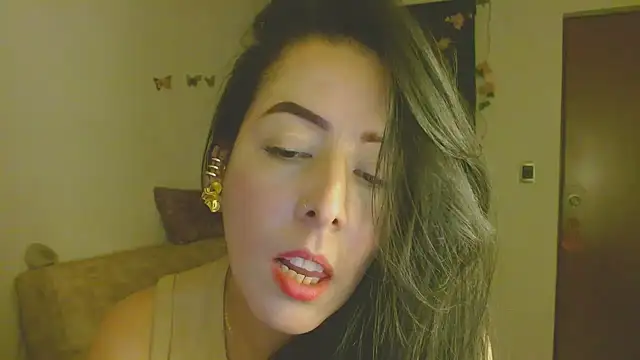 Snapshot of ella_peck chatting on May 2026 03:46:01 AM ella peck online show from May 2026 03:46:01 AM