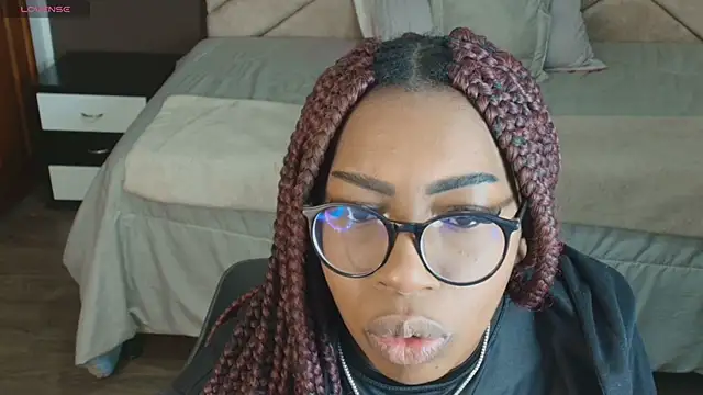 Snapshot of Raquel_jones chatting on February 2025 11:44:02 AM Raquel jones online show from February 2025 11:44:02 AM