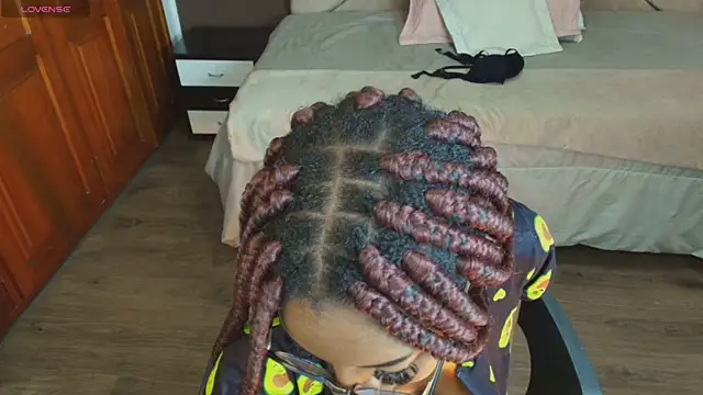 Snapshot of Raquel_jones chatting on March 2025 02:43:02 PM Raquel jones online show from March 2025 02:43:02 PM