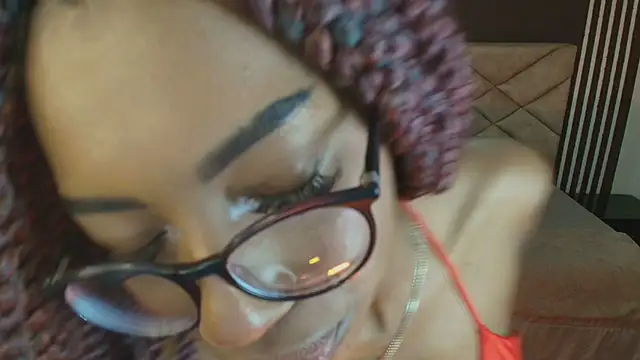 Snapshot of Raquel_jones chatting on March 2025 02:57:01 PM Raquel jones online show from March 2025 02:57:01 PM