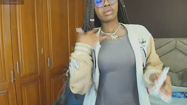 Snapshot of Raquel_jones chatting on September 2025 11:42:01 AM Raquel jones online show from September 2025 11:42:01 AM