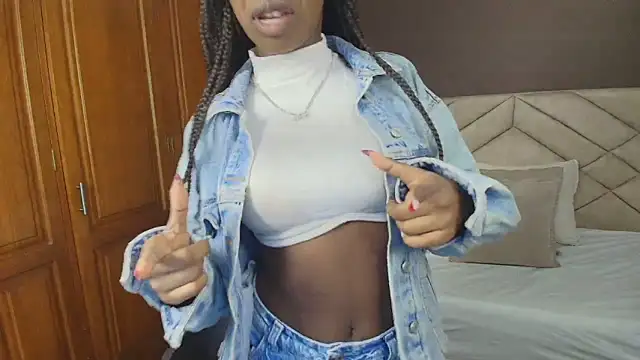 Snapshot of Raquel_jones chatting on October 2025 07:14:01 PM Raquel jones online show from October 2025 07:14:01 PM