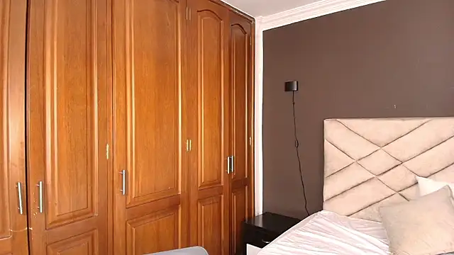 Snapshot of Raquel_jones chatting on February 2026 12:04:01 PM Raquel jones online show from February 2026 12:04:01 PM